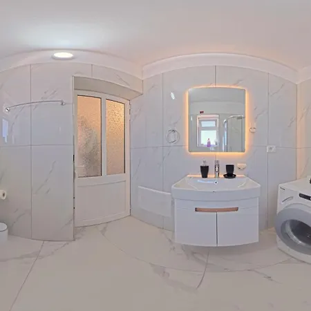 Apartament Darlin Berat